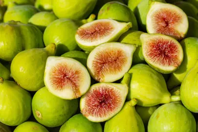 Fig Oakura fruit.