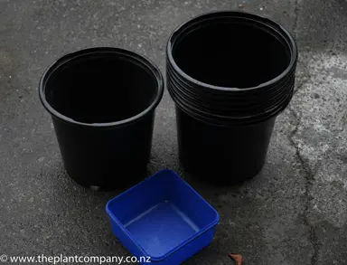 8-litre-plant-pots-1